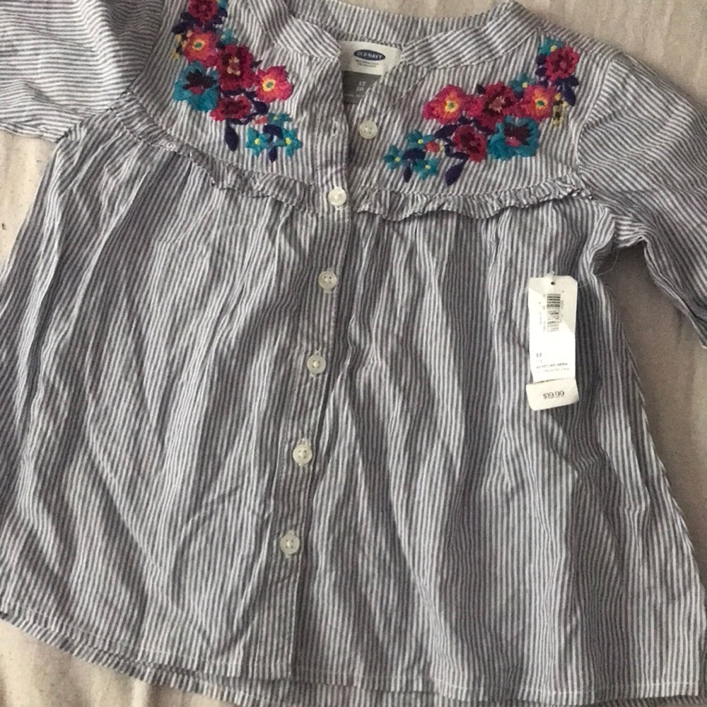 Long sleeve stripe with flowed little girl button down old navy shirt